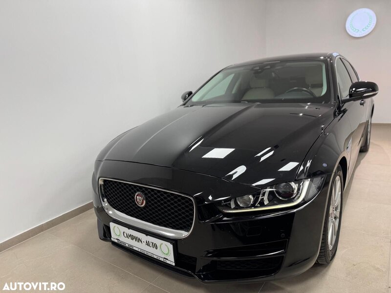Jaguar XE